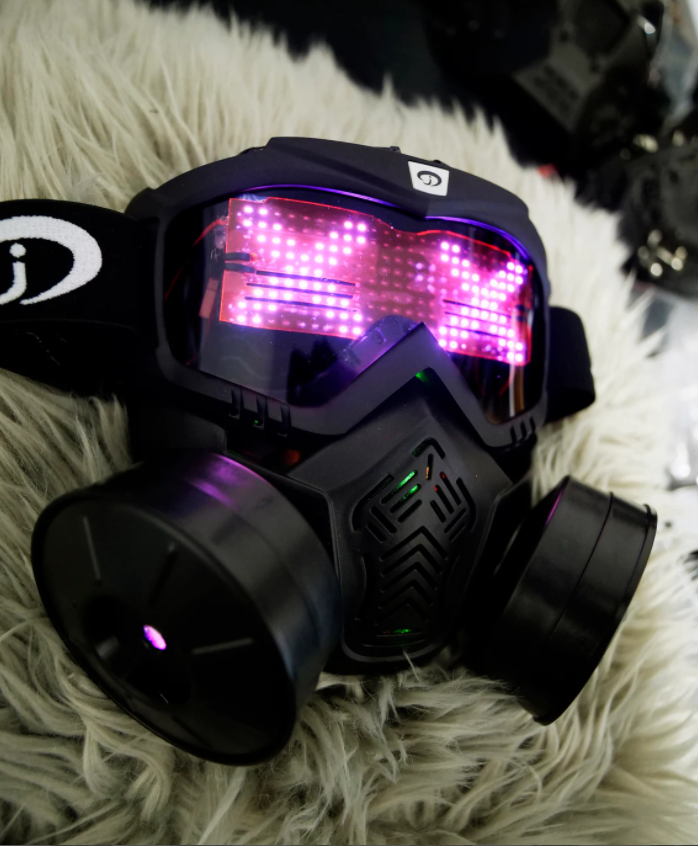 Five Il Consistent Cyber Punk Gas Mask with Programmable LED Display » Gadget Wow